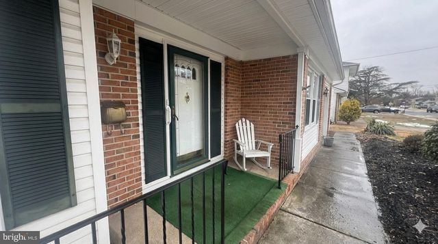 16 PENNSYLVANIA AVE, Stratford, NJ 08084