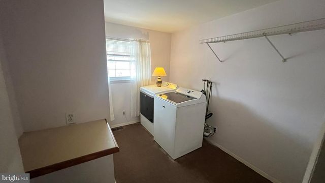 16 PENNSYLVANIA AVE, Stratford, NJ 08084