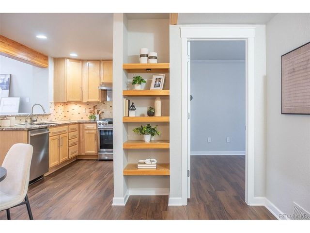 4527 W 37th Ave 4, Denver, CO 80212