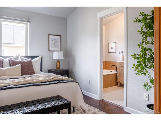 4527 W 37th Ave 4, Denver, CO 80212