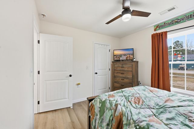 160 Leadwood St., Andrews, SC 29510