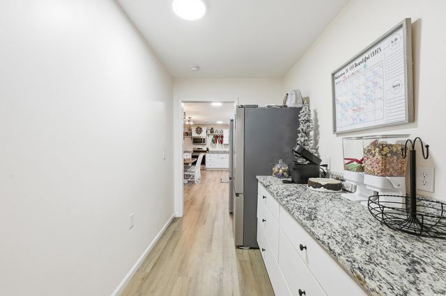 160 Leadwood St., Andrews, SC 29510