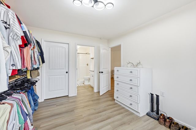 160 Leadwood St., Andrews, SC 29510