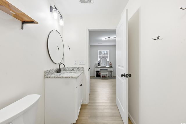 160 Leadwood St., Andrews, SC 29510