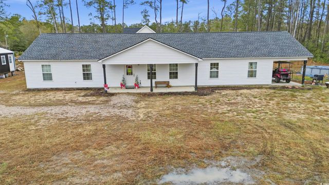 160 Leadwood St., Andrews, SC 29510