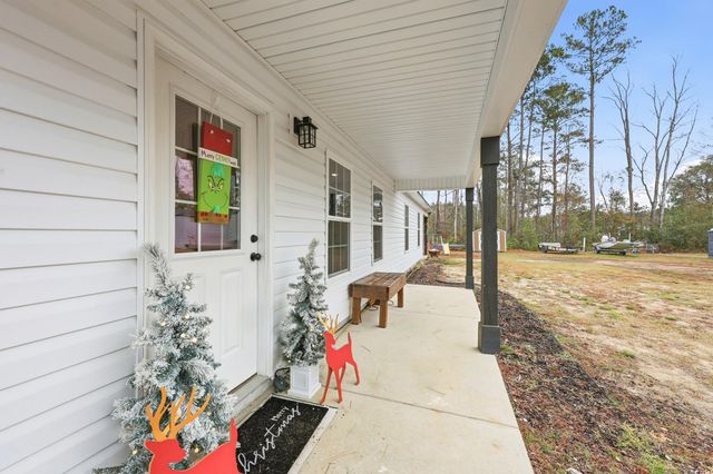 160 Leadwood St., Andrews, SC 29510