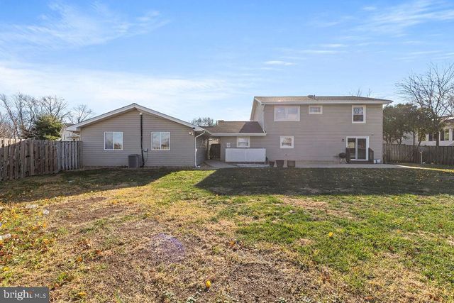 503 S MAPLE CT, Sterling, VA 20164