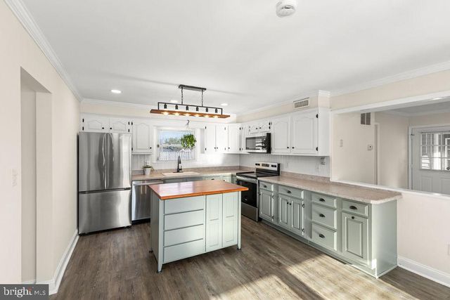 503 S MAPLE CT, Sterling, VA 20164