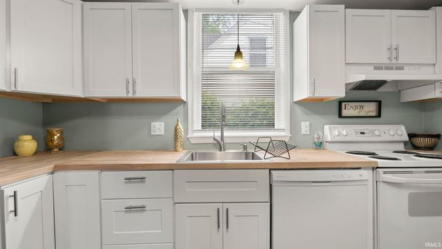 1018 Loree Street, Fort Wayne, IN 46805