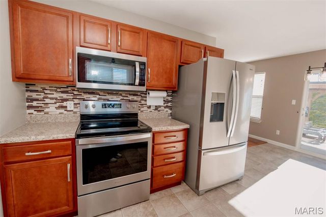 1007 San Luis Drive, Fenton, MO 63026