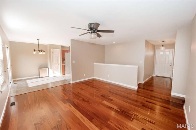 1007 San Luis Drive, Fenton, MO 63026