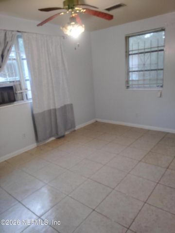 2653 SANDRA Lane, Jacksonville, FL 32208