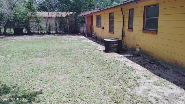2653 SANDRA Lane, Jacksonville, FL 32208