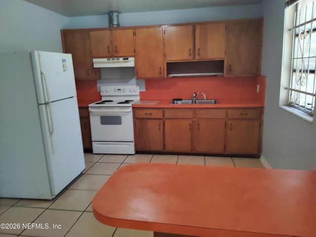 2653 SANDRA Lane, Jacksonville, FL 32208