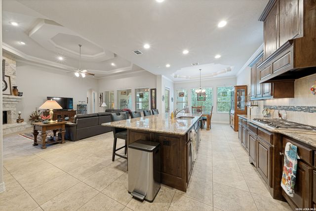 1406 Melanie Cir, San Antonio, TX 78258