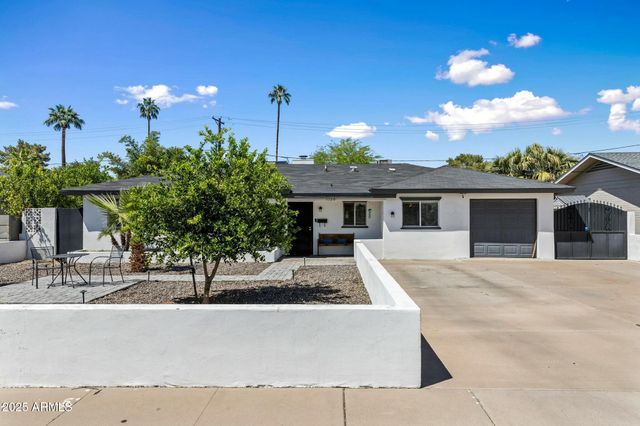 5320 E THOMAS Road, Phoenix, AZ 85018