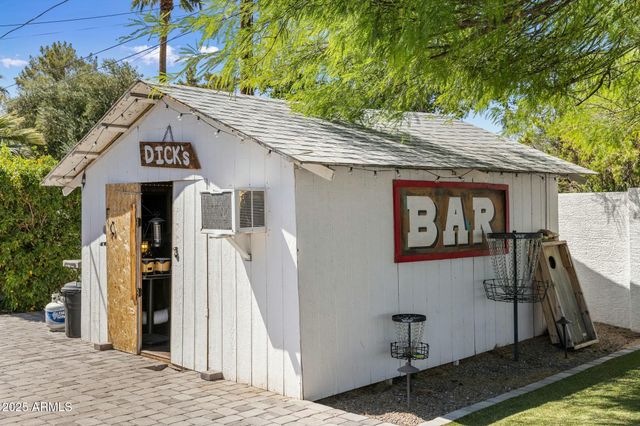 5320 E THOMAS Road, Phoenix, AZ 85018