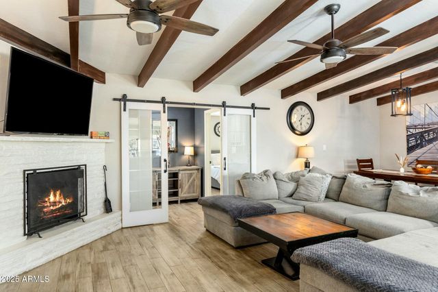 5320 E THOMAS Road, Phoenix, AZ 85018