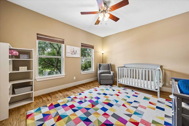 6010 Tyne Street, Houston, TX 77007