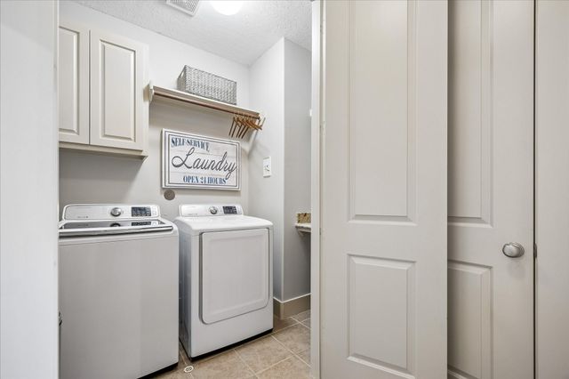 6010 Tyne Street, Houston, TX 77007