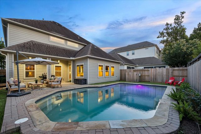 6010 Tyne Street, Houston, TX 77007
