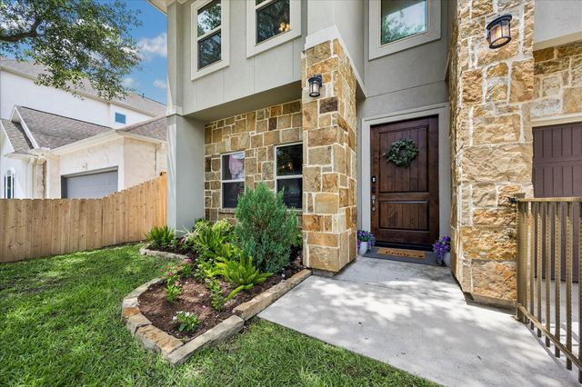 6010 Tyne Street, Houston, TX 77007