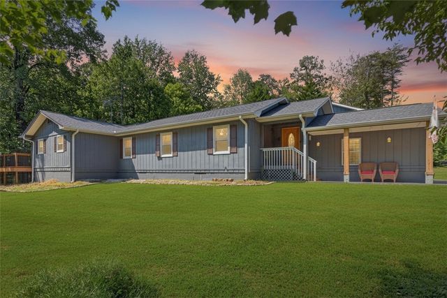 122 Player Lane, Westminster, SC 29693