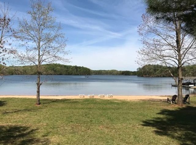 122 Player Lane, Westminster, SC 29693