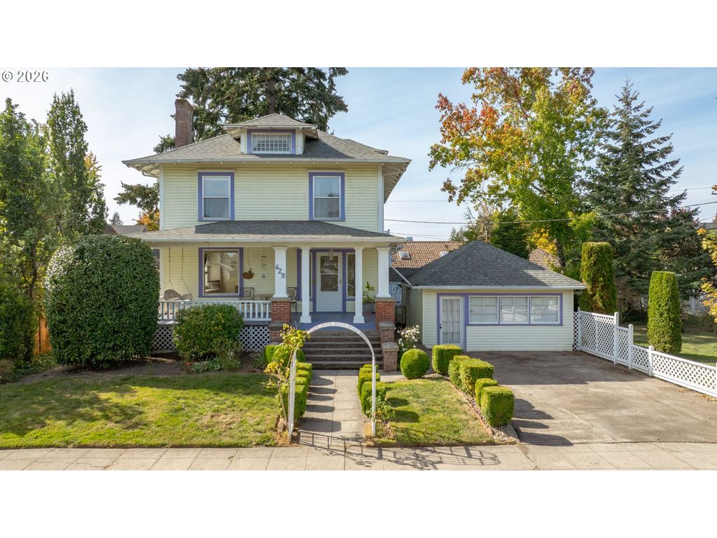 Image 1 of property listing at 625 Ne COWLS St, Mc Minnville, OR 97128