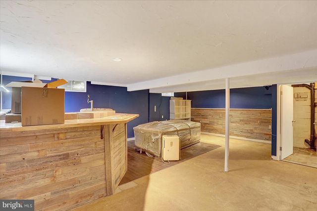 2 COVINGTON DR, Shrewsbury, PA 17361