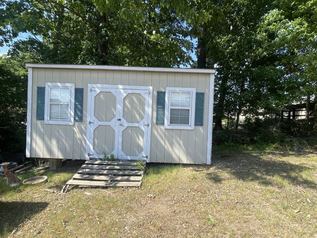 345 Donna Dr, Clarksville, TN 37042