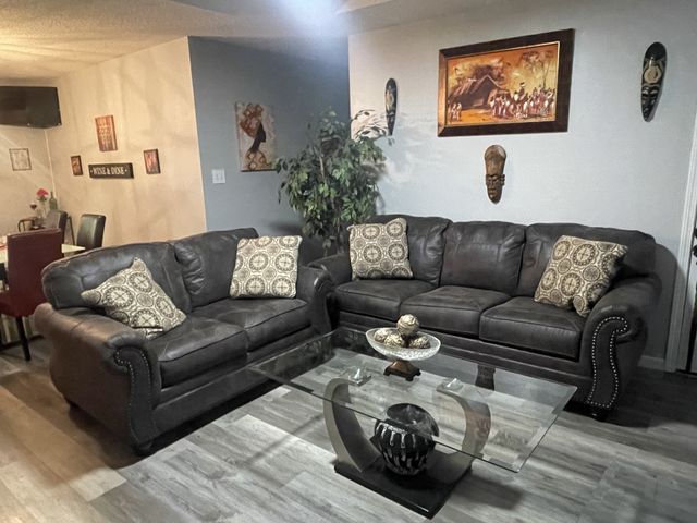 345 Donna Dr, Clarksville, TN 37042
