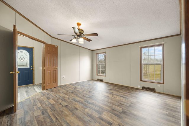 1195 Science Ridge Road, Jeffersonville, KY 40337