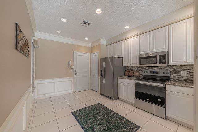 21486 SAINT ANDREWS GRAND Circle 16, Boca Raton, FL 33486