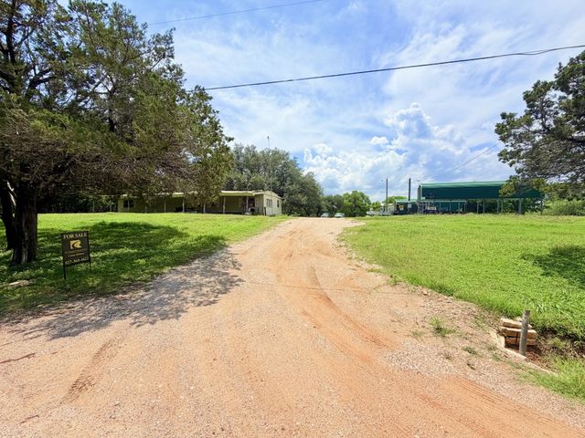 646 County Road 1304, Morgan, TX 76671