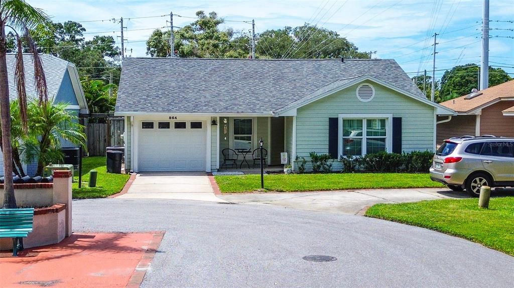 864 FRANKLIN CIRCLE, Palm Harbor, FL 34683