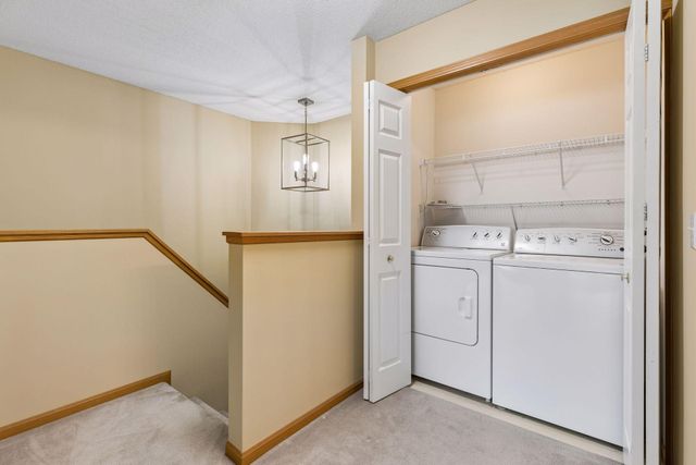 454 Willoughby Way W, Hopkins, MN 55305
