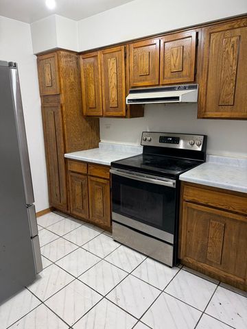 834 E Old Willow Road 216, Prospect Heights, IL 60070