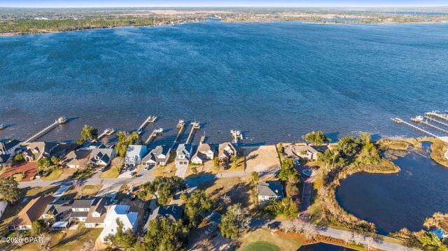 1828 Country Club Drive, Lynn Haven, FL 32444