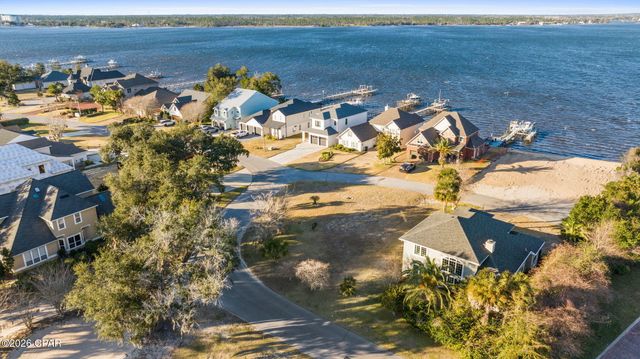 1828 Country Club Drive, Lynn Haven, FL 32444