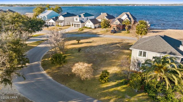 1828 Country Club Drive, Lynn Haven, FL 32444