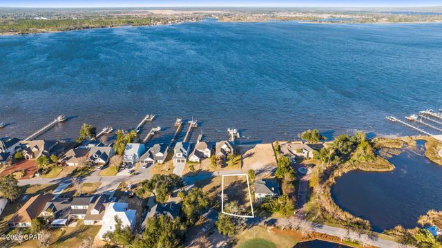 1828 Country Club Drive, Lynn Haven, FL 32444