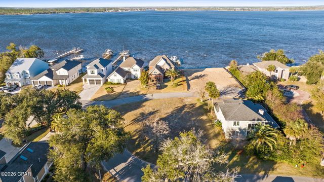 1828 Country Club Drive, Lynn Haven, FL 32444