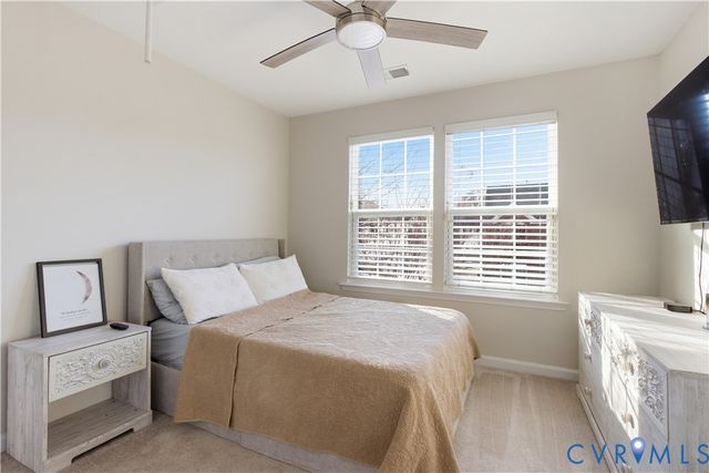 8216 Creekside Bluffs Ln, Mechanicsville, VA 23111