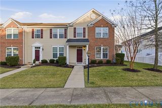 8216 Creekside Bluffs Ln, Mechanicsville, VA 23111