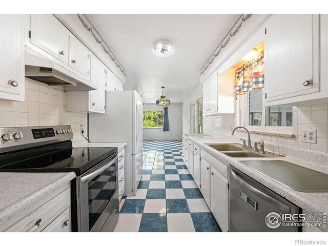 111 Barbara Street, Louisville, CO 80027