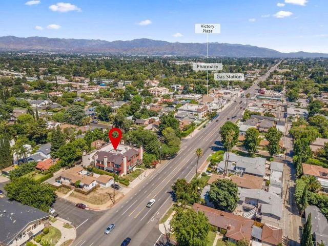 13819 Burbank Boulevard 7, Van Nuys, CA 91401
