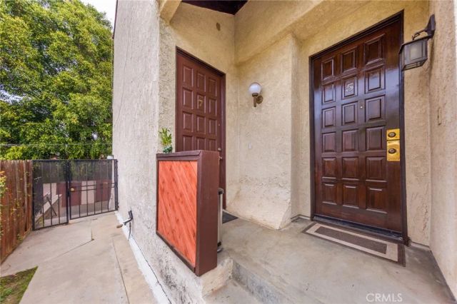 13819 Burbank Boulevard 7, Van Nuys, CA 91401
