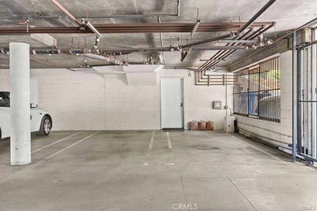 13819 Burbank Boulevard 7, Van Nuys, CA 91401