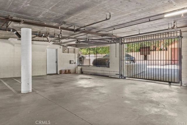 13819 Burbank Boulevard 7, Van Nuys, CA 91401